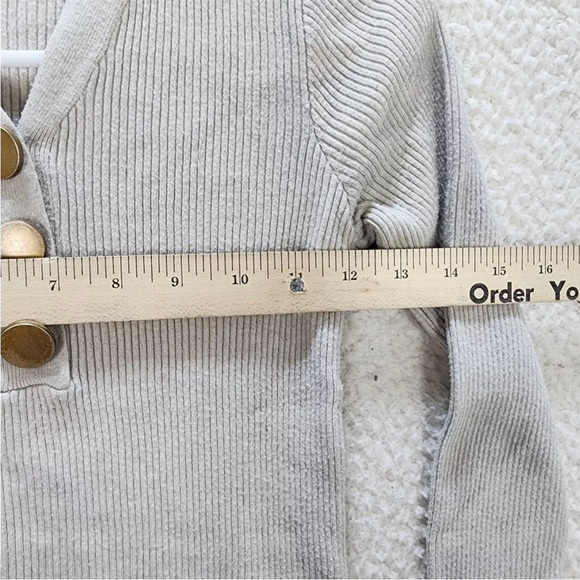 V-neck Sweater - Picture 9 of 13